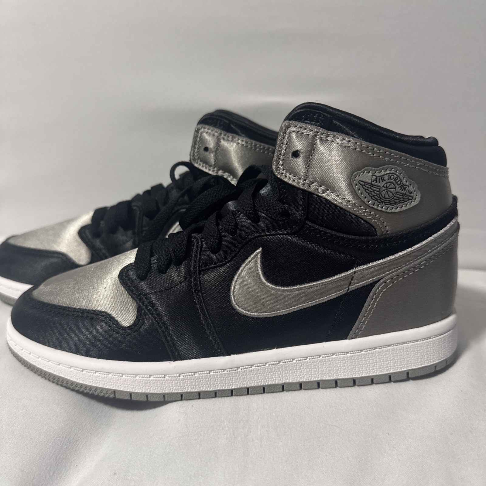 s-l1600-342.jpg Nike Jordan Retro High OG (PS) 2.5 Youth FD5304-010 Black Med Gray New - Image 1